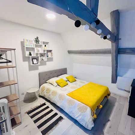 Au Petit Marcade Apartman Abbeville Kültér fotó
