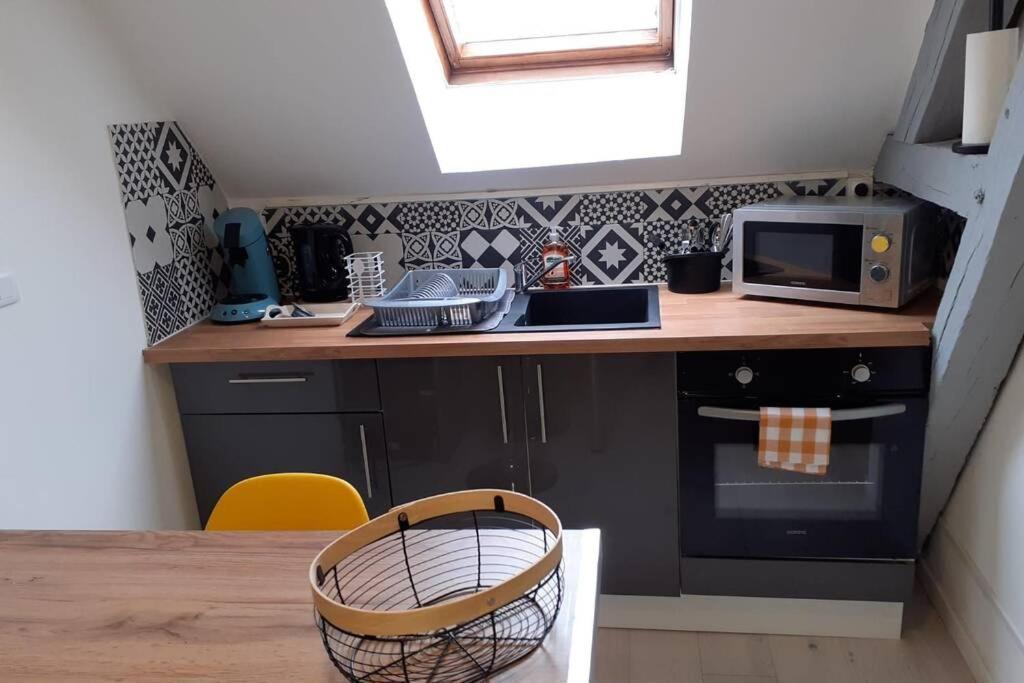 Au Petit Marcade Apartman Abbeville Kültér fotó